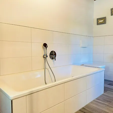 Friederikenhof * Böhl